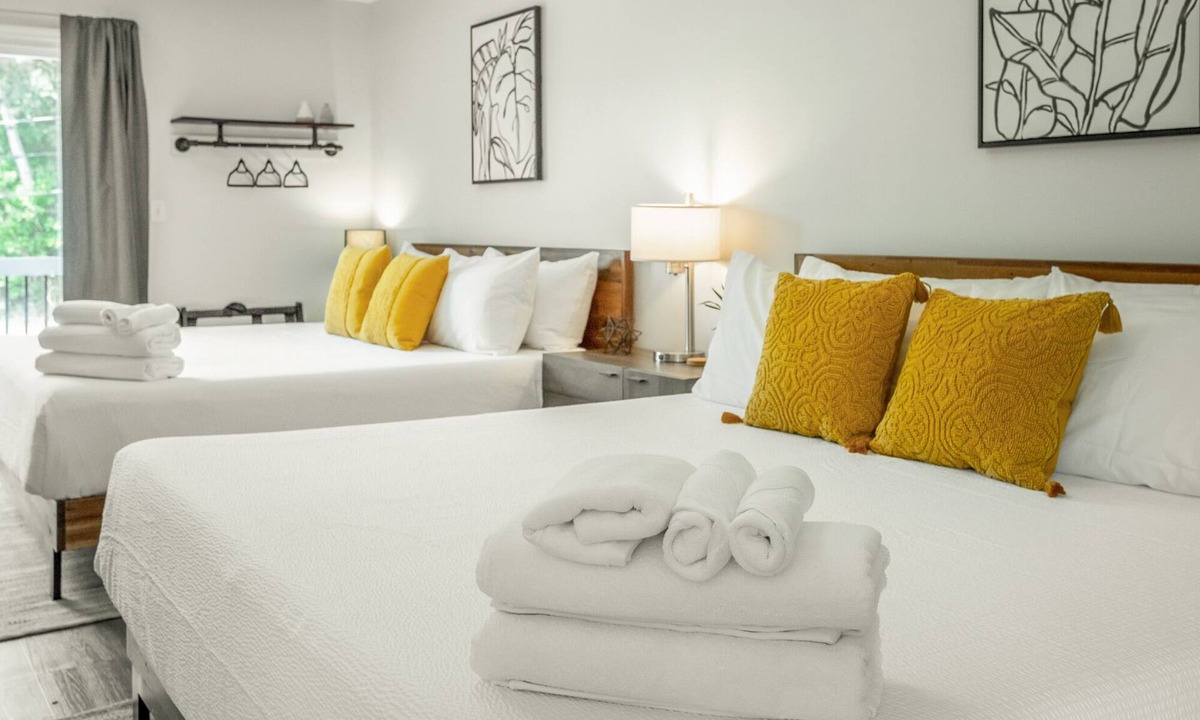 Chattanooga Cabin | 02: The Wright Suite - A PMI Scenic City Vacation Rental