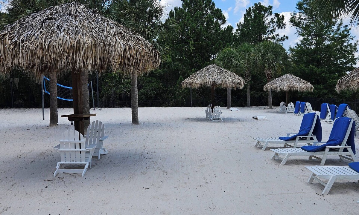 Bahama Bay Condo | 1,700 sq hideaway nestled in Bahama Bay Resort near Disney and other attractions