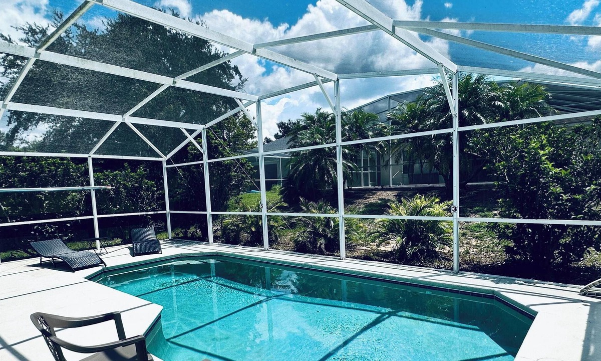 Florida Pines House | 136, 4 bedroom 2 bath pool home single story close to Disney