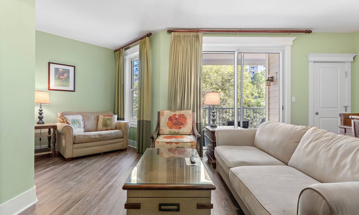 Baytowne Wharf Condo | 1BR Baytowne Condo with Lush Resort View! Tram, Walk to Wharf, Pool & Hot Tub