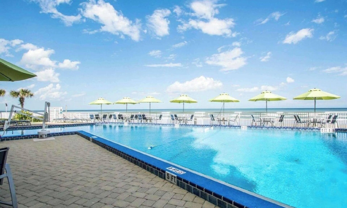 Daytona Beach Shores Condo | 2 Bedroom Oceanfront Condo, Sleeps 6, Daytona Seabreeze Resort!