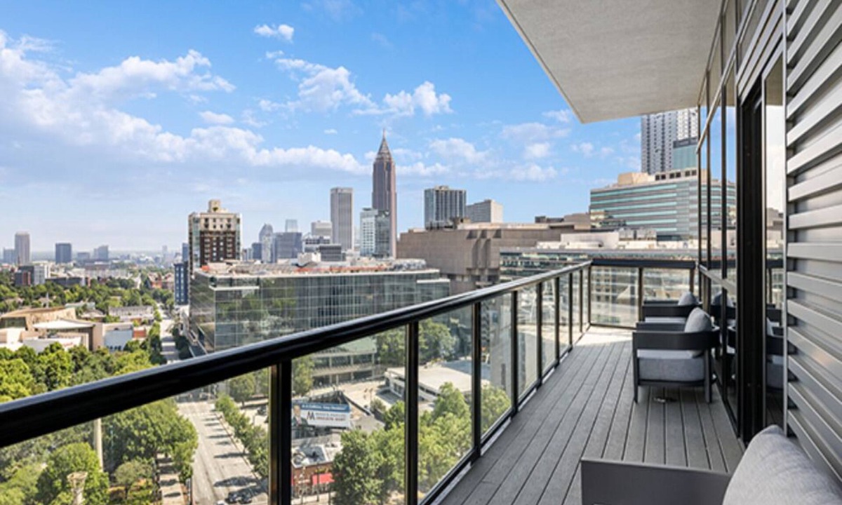 Five Points Condo | 2 Bedroom Presidential Condo at Centennial Park, Margaritaville, Atlanta Resort!