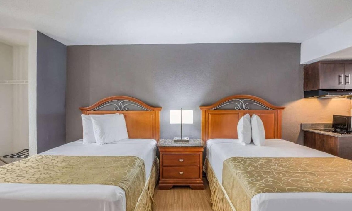 Orlando Apartment | 2 Full Bed with kitchenette Non-Smoking