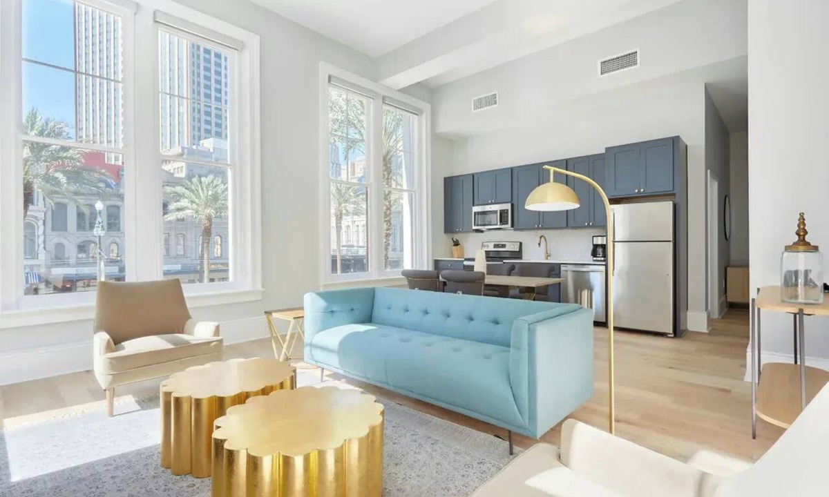 French Quarter Hotel | 2 Units, Steps to the French Quarter & Bourbon St | The Harlequin by AvantStay