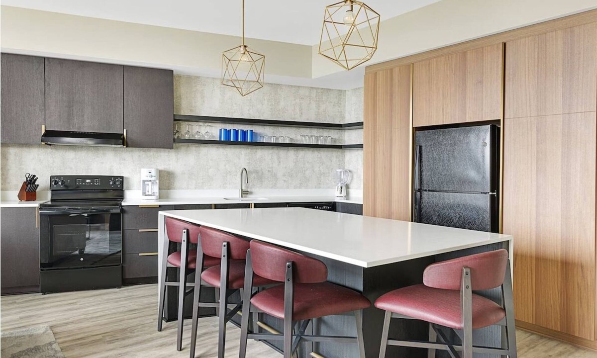 Luckie-Marietta District Resort | 2Bed/2Bath Gorgeous New Resort in Downtown Atlanta!