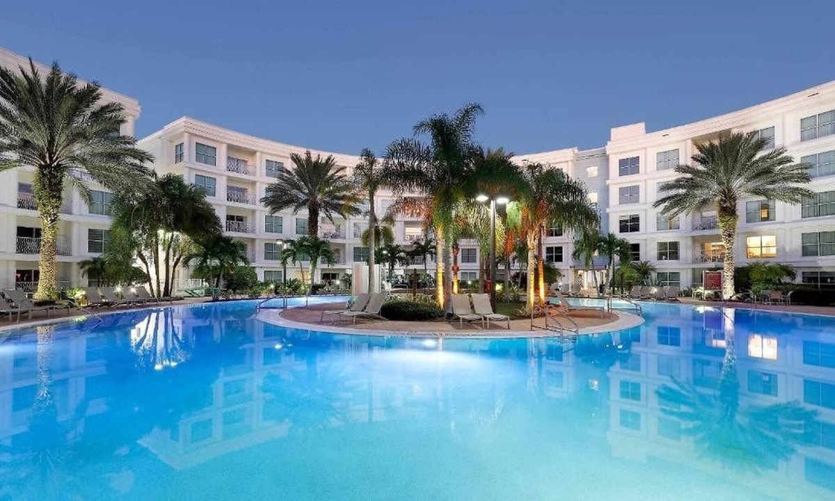 Celebration Apartment | 2br Next To Walt Disney World