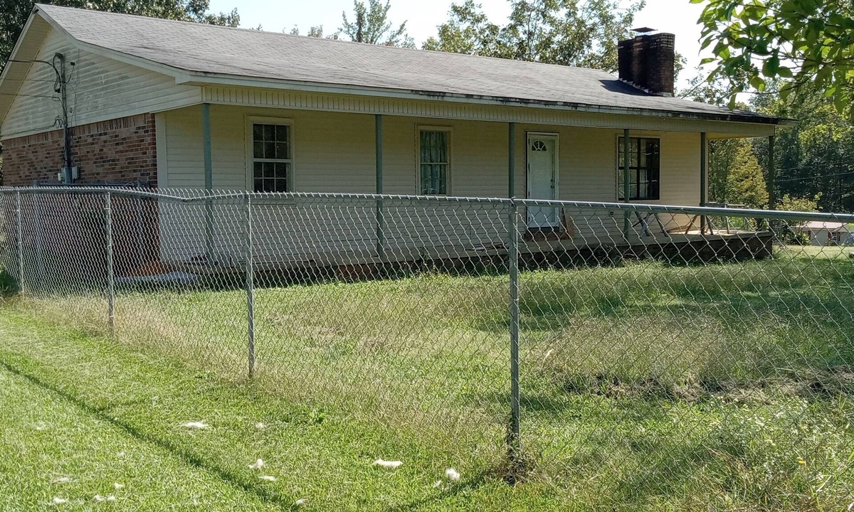 Corinth House | 3-bedroom house in awesome Corinth with WiFi, AC. No cleaning fees