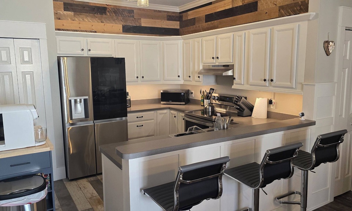 Mount Dora House | 3-bedroom house in peaceful Mount Dora with cozy charm