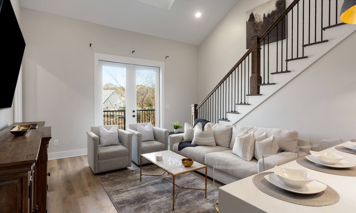 Helena Condo | 3 Bedroom Suite + Loft, Second Floor