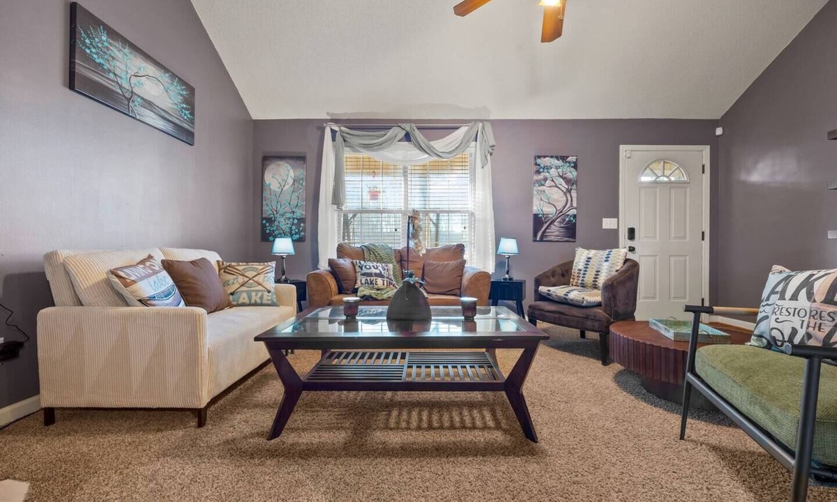 Stockbridge House | 3 BR 2BA Home Near Piedmont Hospital & Amphitheater