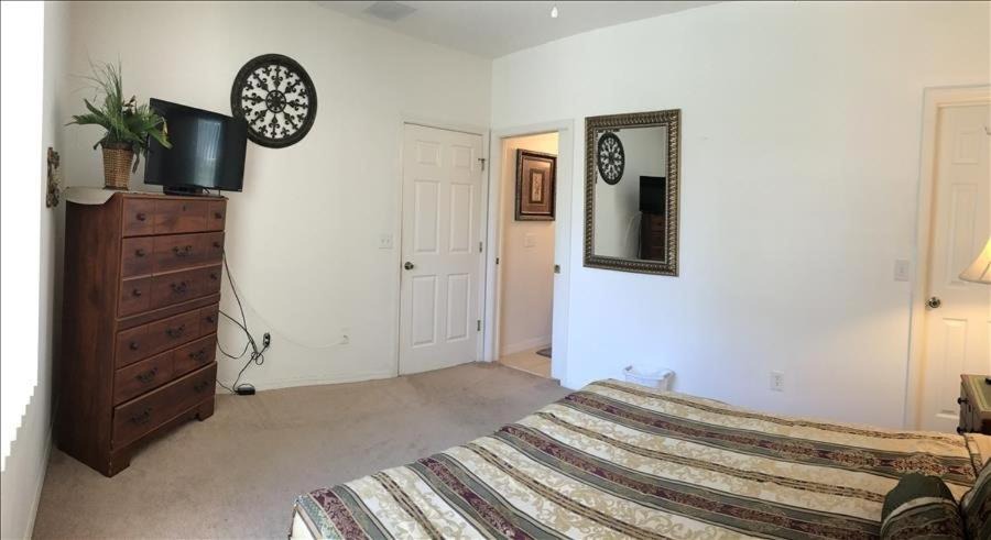 Sunset Ridge House | 38 Knollwood House