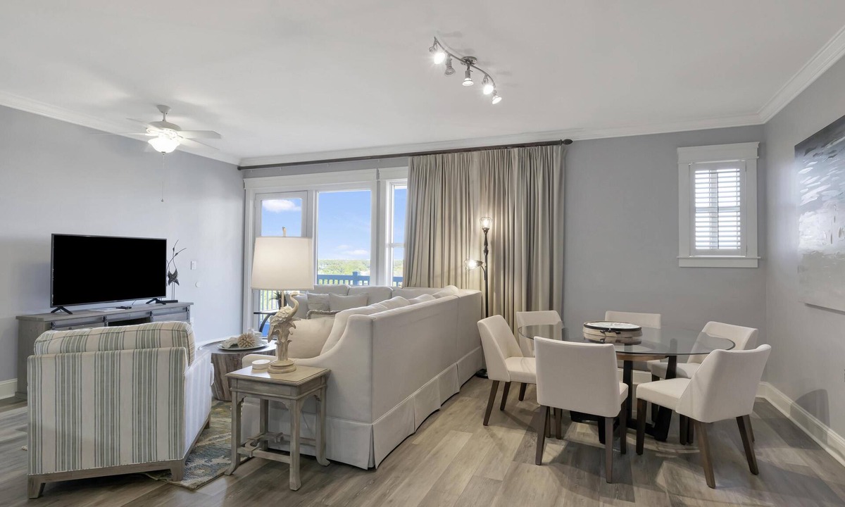 Baytowne Wharf Condo | 3B w/Golf Cart Near Baytowne Wharf At Sandestin