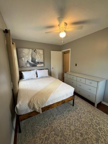 Valdosta House | 3BR 5 Beds Groups Ask for Last-Minute Deal!