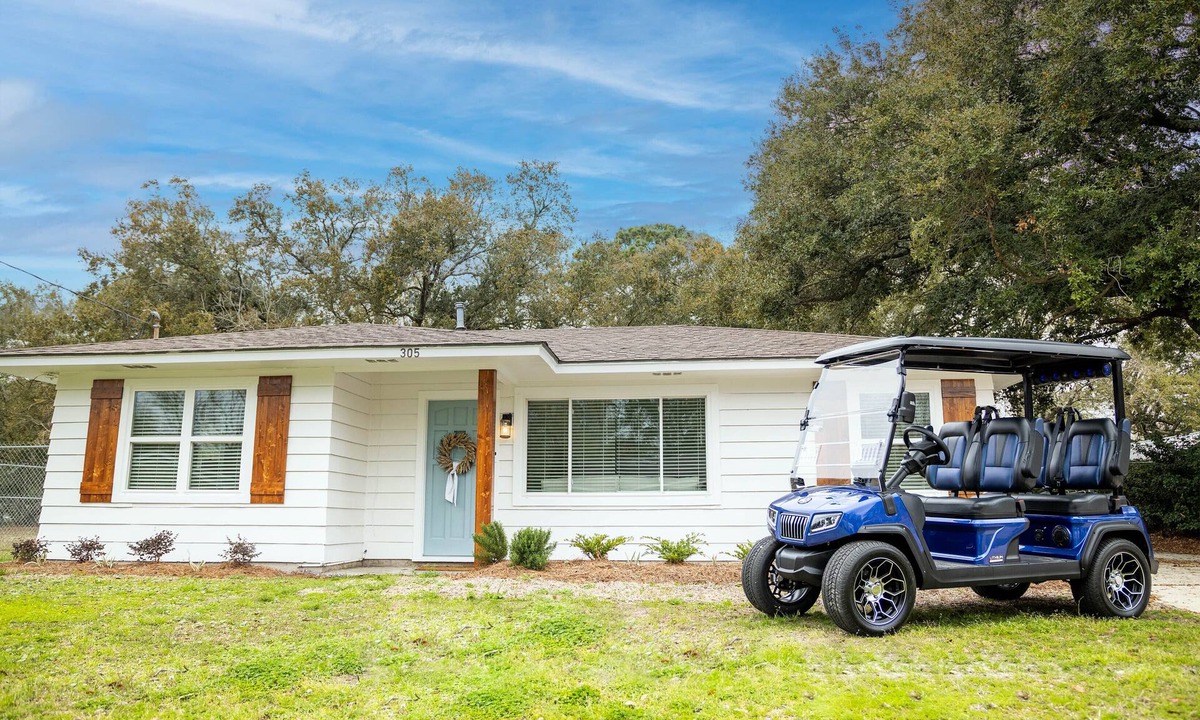 Ocean Springs House | 3BR includes GOLF CART! Close to the Beach & Downtown! Tranquility on Teringo