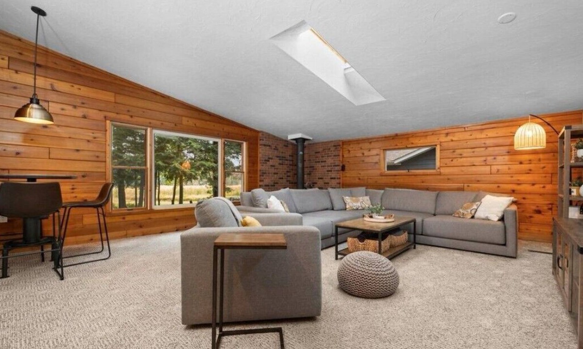 Rapid City Cabin | 4-bedroom Cabin on the Rapid River with WiFi, AC, Dock, Access to Chain of Lakes