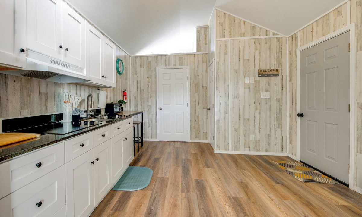 Picayune Cottage | 4 Mi to Dtwn Picayune! Piney Woods Tiny Home