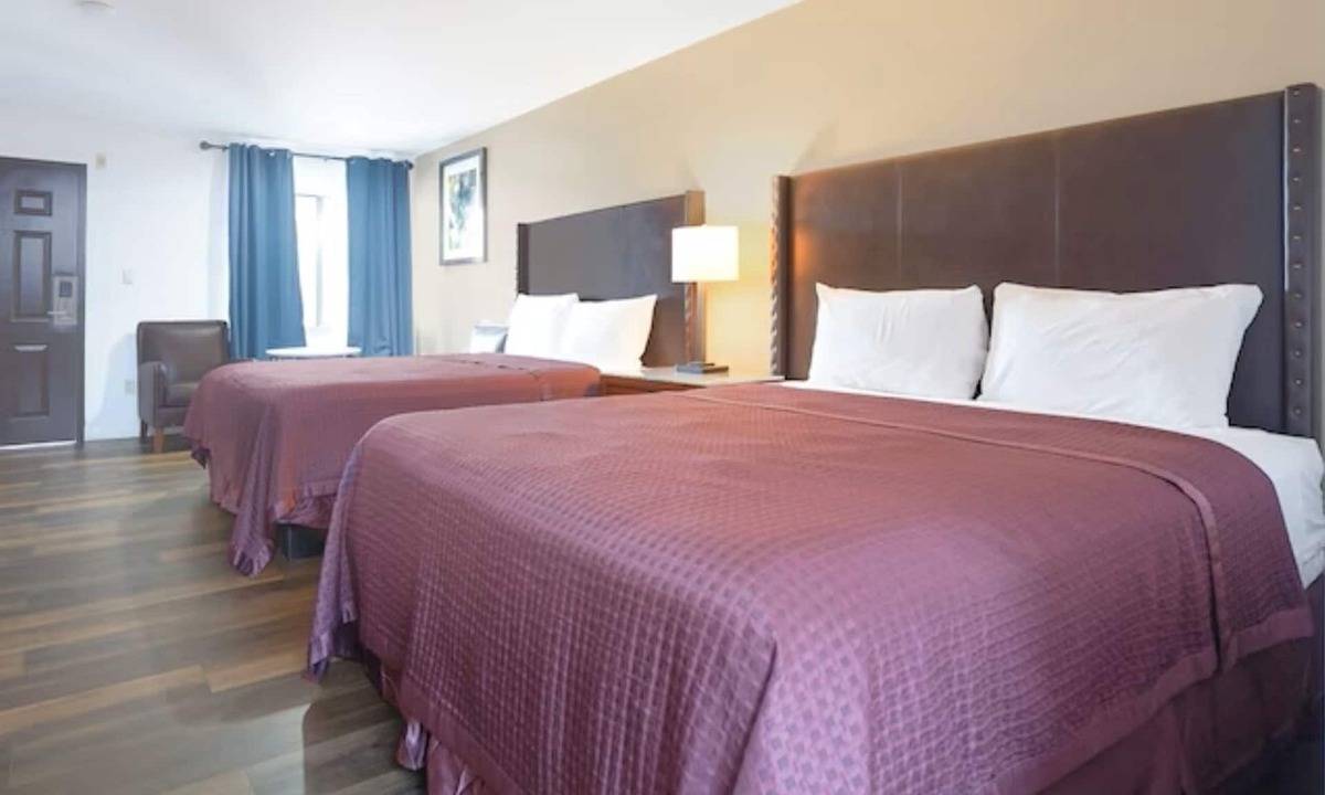 San Augustine Hotel | 4 Modern Rooms | Comfortable Stop for Every Traveler