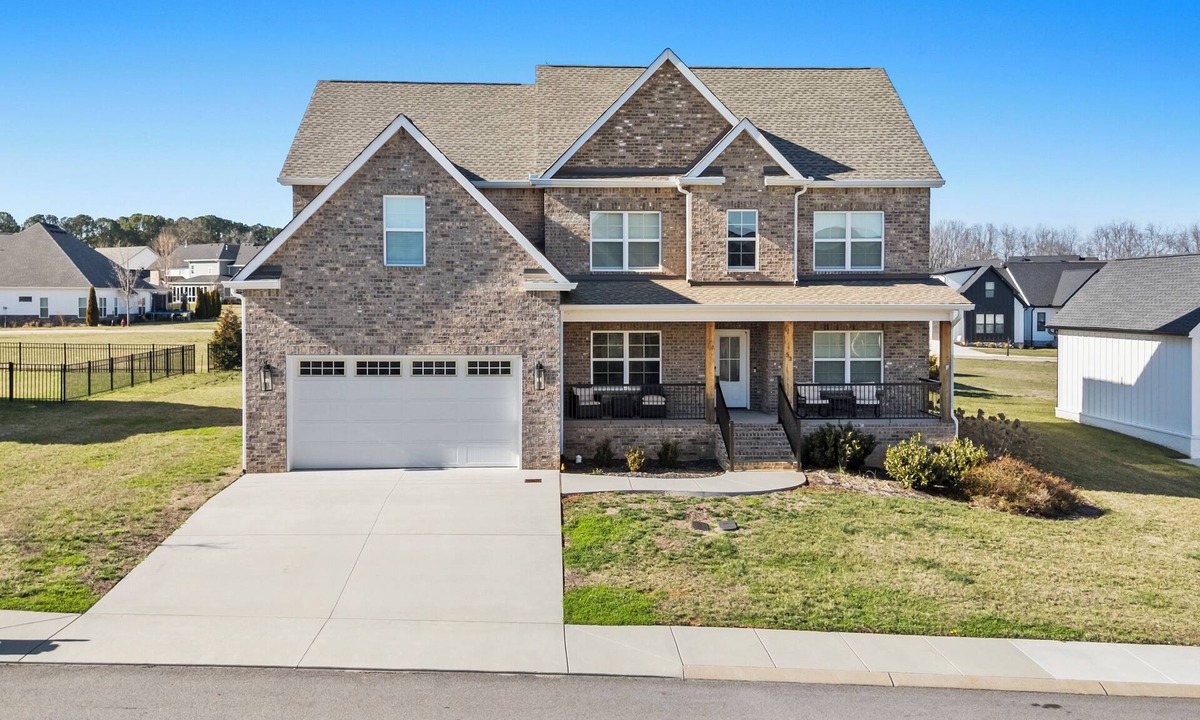 Winchester House | 5BR Luxury Lake Home - Twin Creeks Village