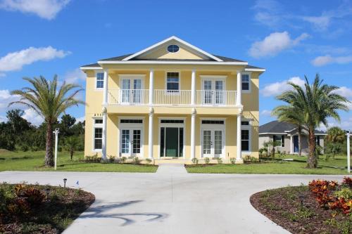 Oviedo House | 6 Bed 5-Bath Villa For Large Families Groups