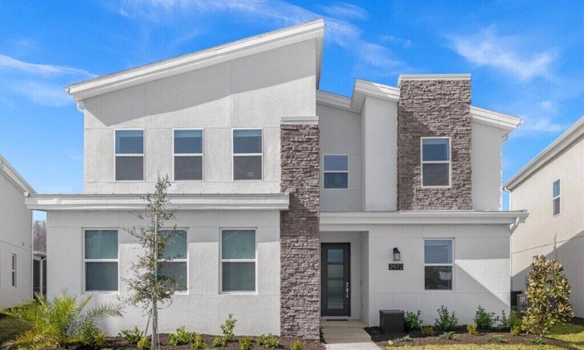 Kissimmee House | 6 Bedroom/6 Bathroom Storey Lake (2972 PL)