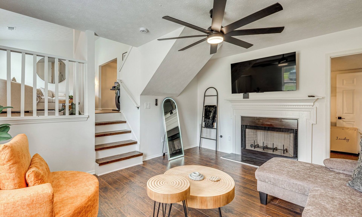 Atlanta House | 8 Mi to Mercedes-Benz: Upscale ATL Gem w/Balcony