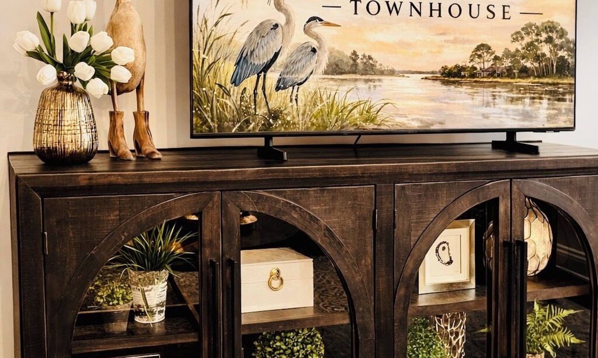 Ruston House | Absolutely Stunning - Two Herons Townhouse by Louisiana Tech.