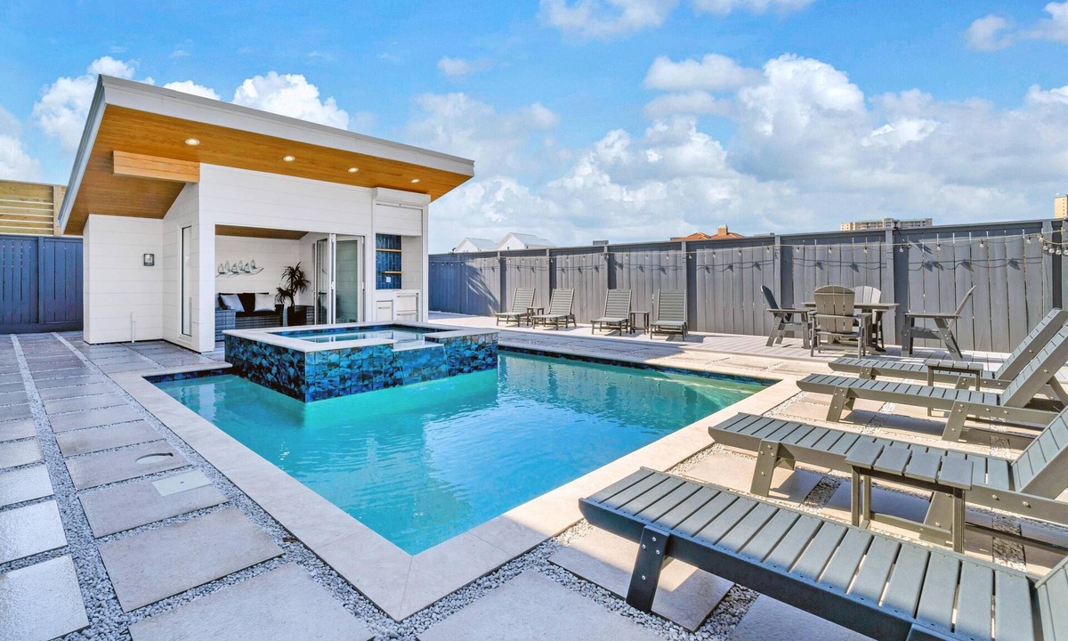 Tang-O-Mar House | Agave La Vie with Private Beach, Elevator, and Pool