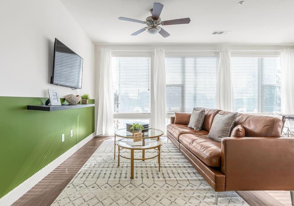 Oakland Apartment | Amazing Downtown Apartment