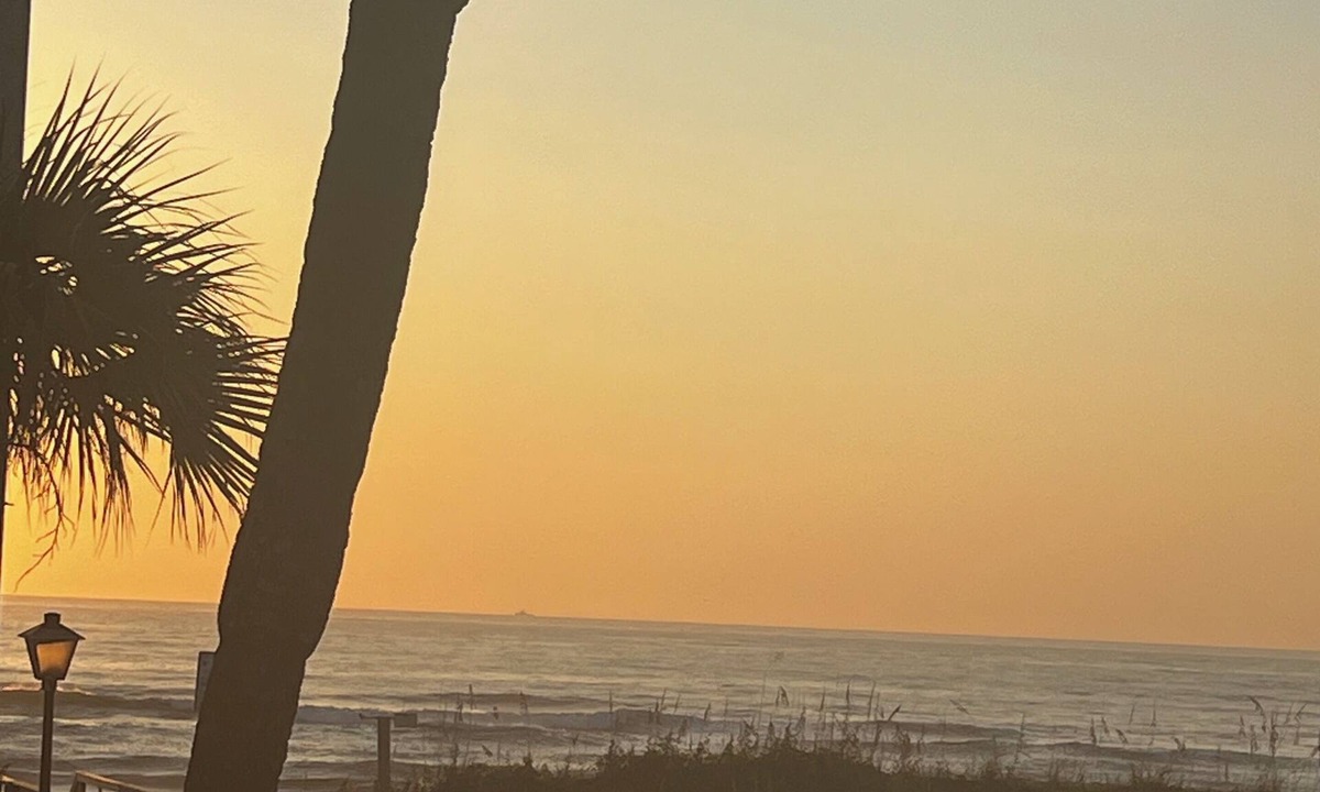 Jacksonville Beach House | Amazing sunrises & beach views from private balcony & steps from the sand!