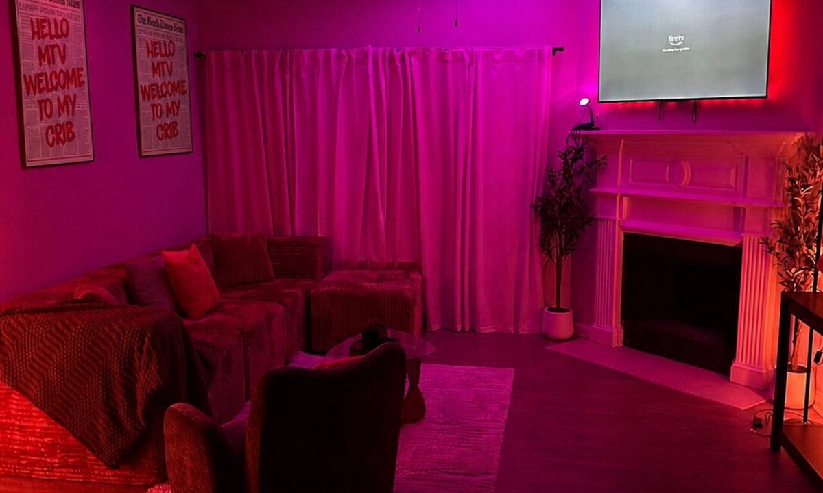 Lindridge-Martin Manor Apartment | Ambient spacious property, 15 min from Mercedes Benz