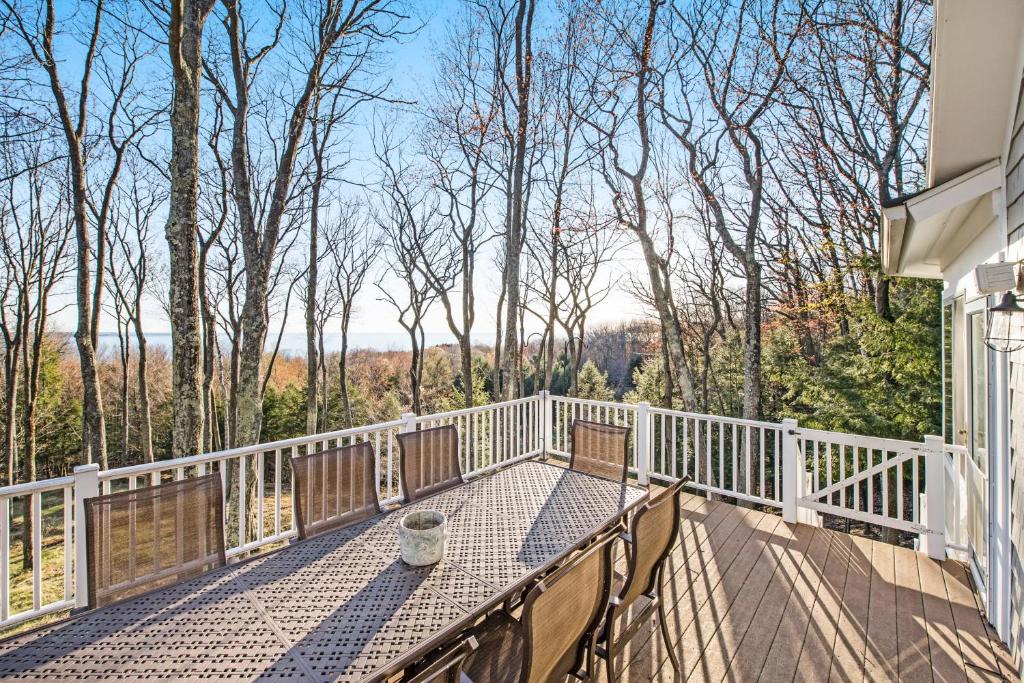 Birchwood Farms House | Arrowhead Manor