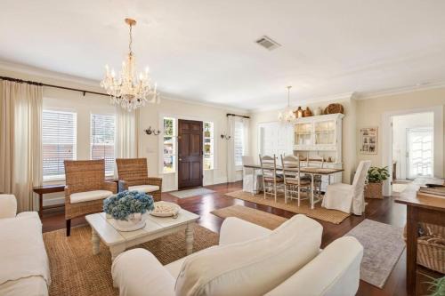 Biloxi House | Authentic Ocean Springs Cottage Walk Downtown