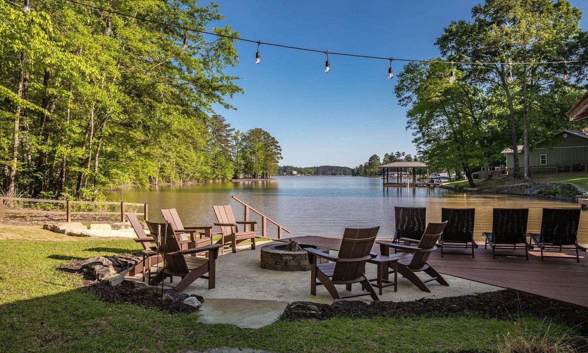 Smith Mountain Estates House | Babo's Bungalow on Lake Martin