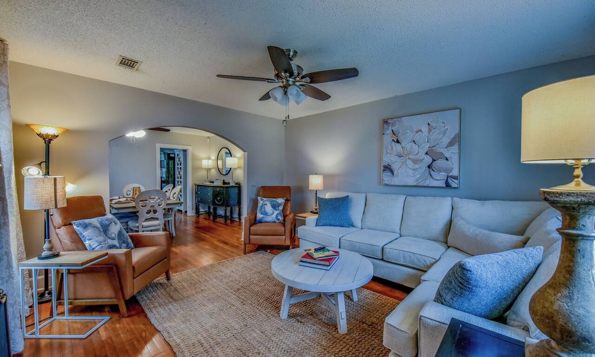 Forest Lake House | Bama Bungalow - Book for football season and more!