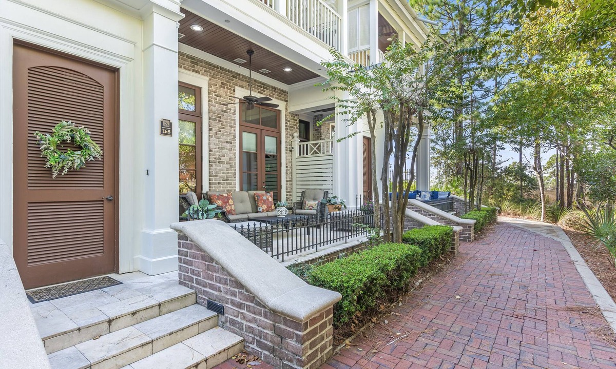 Baytowne Wharf House | Bay Views ~ Viking Appliances ~ Gated Courtyard