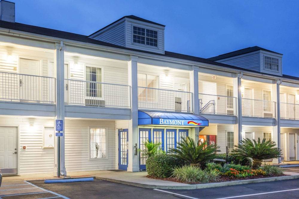Valdosta Hotel | Baymont by Wyndham Valdosta at Valdosta Mall
