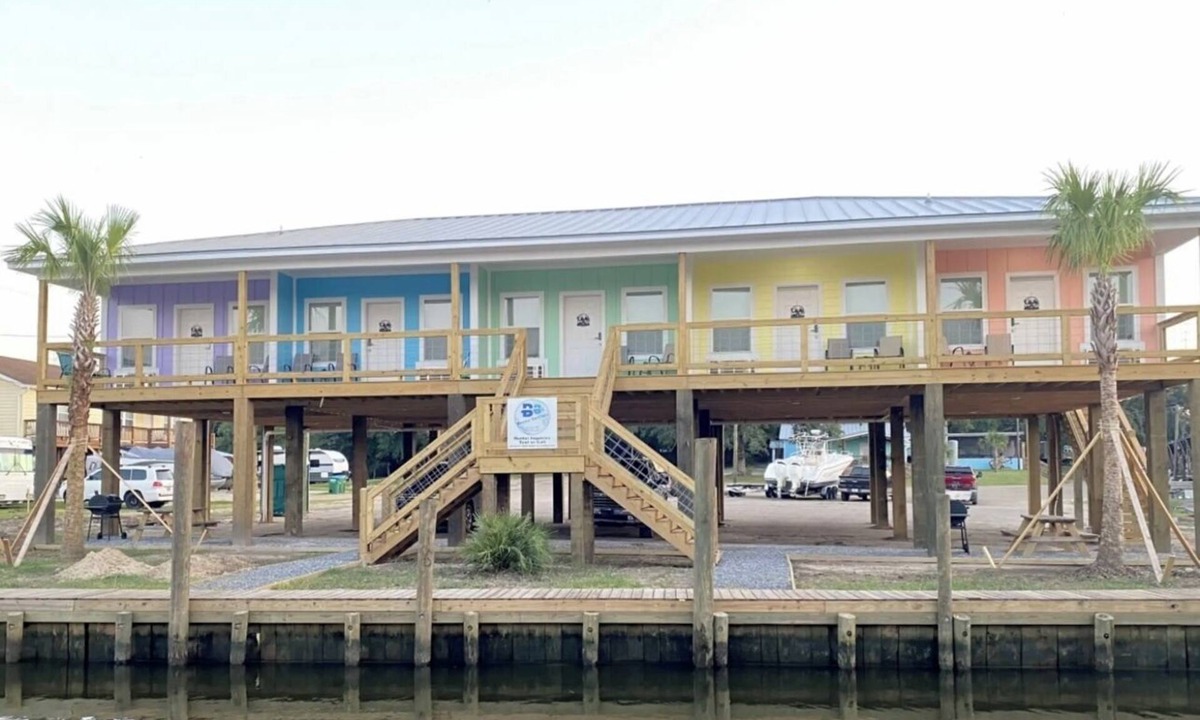 Gautier Hotel | BB On The Bayou