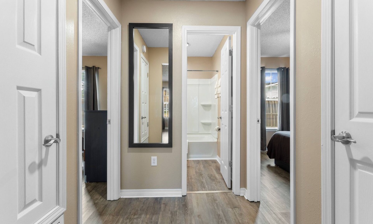 D'Iberville Apartment | Beaujolais Villas