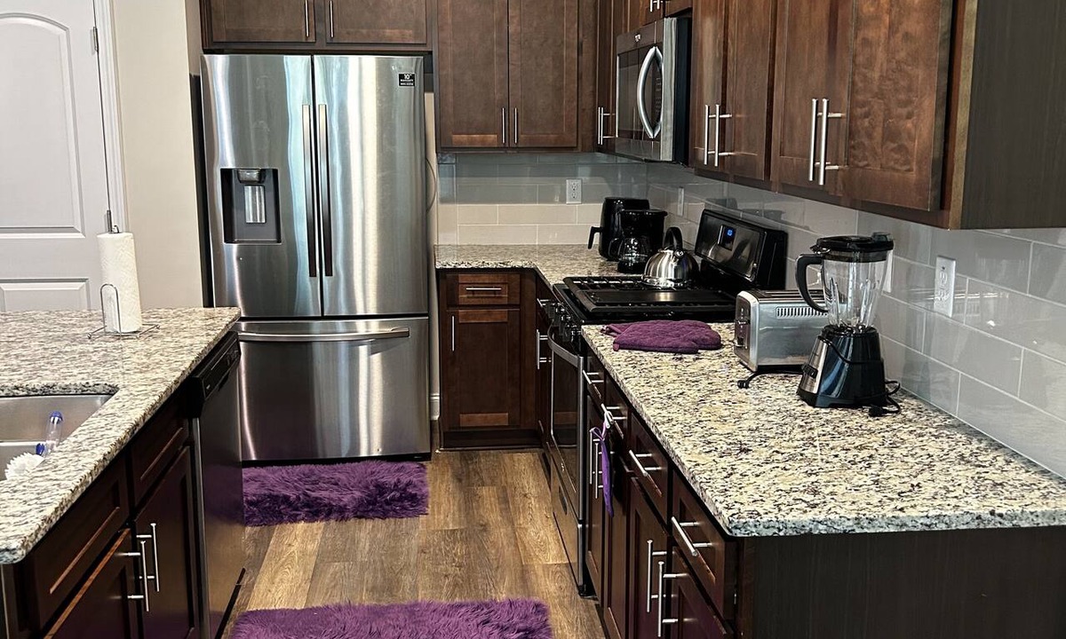 Stockbridge House | Beautiful cozy home in a nice quiet subdivision! Surrounded with much more.