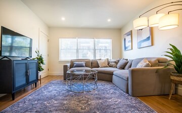 Five Points Condo | Beautiful Riverside Retreat by Shops & Water - #7