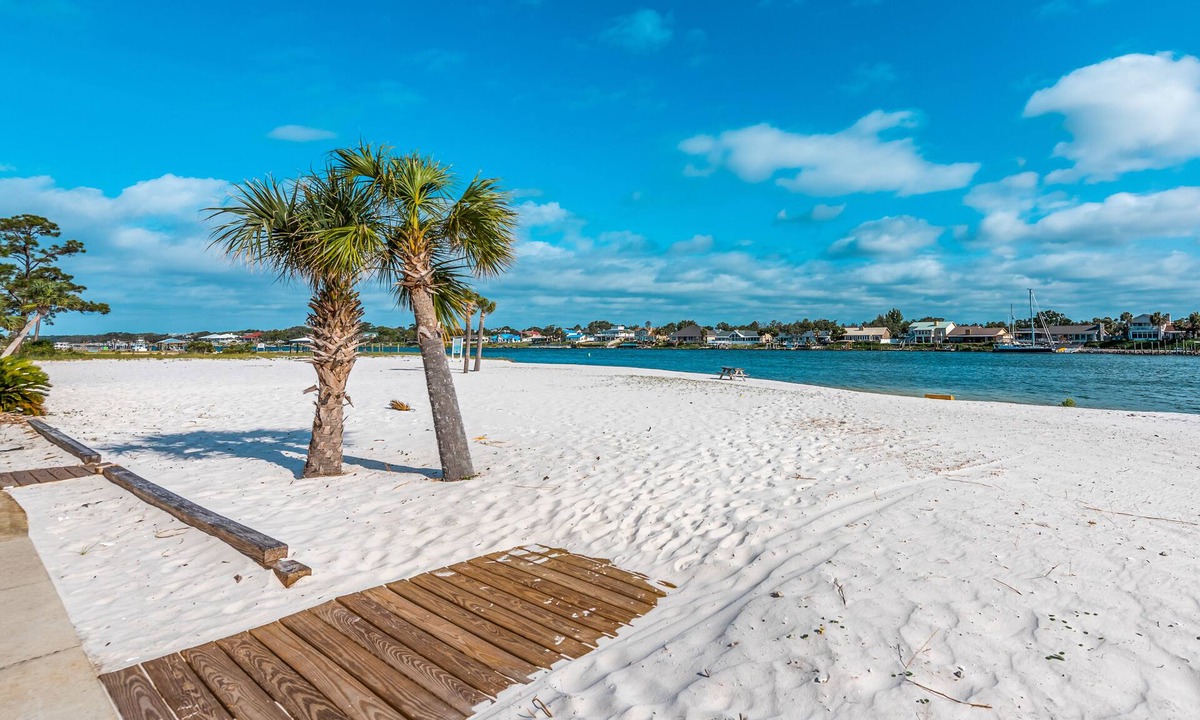 Sunset Pass House | Beautifully Updated Perdido Key Villa w/Private Beach Access, Pool & Spa