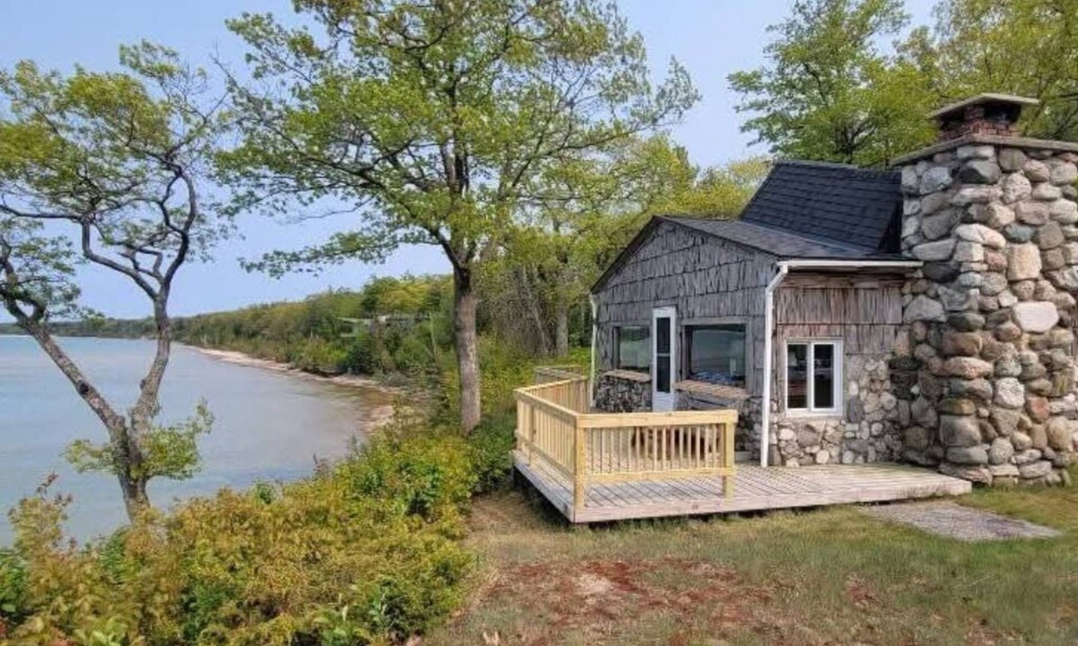 Beaver Island Cottage | Beaver Island - Little Stone Cottage