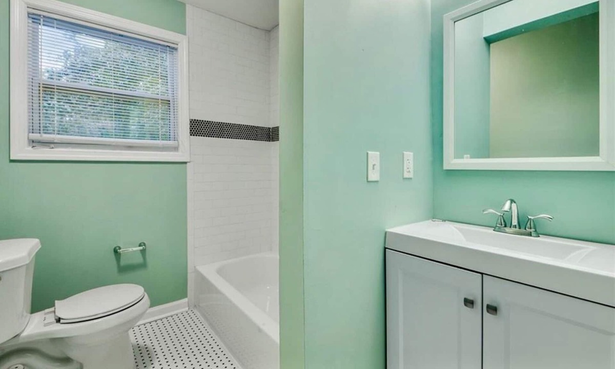 Capitol View House | Belmont Cottage available for the Super Bowl Weekend!