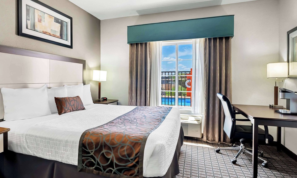 Magee Hotel | Best Western Plus Magee Inn And Suites