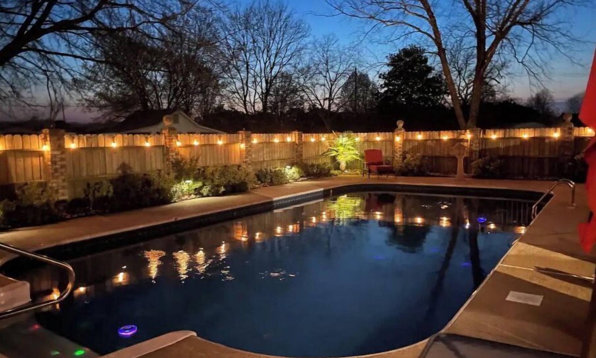 Northport House | Big AL's Heated Pool House sleeps KKKQ