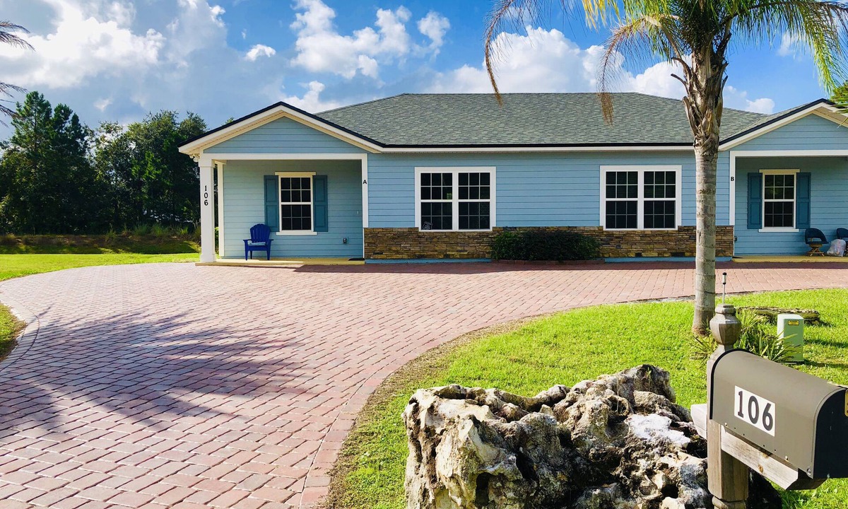 Hollister House | Blue Heron 106A Getaway 2 bedroom 1.5 bathroom