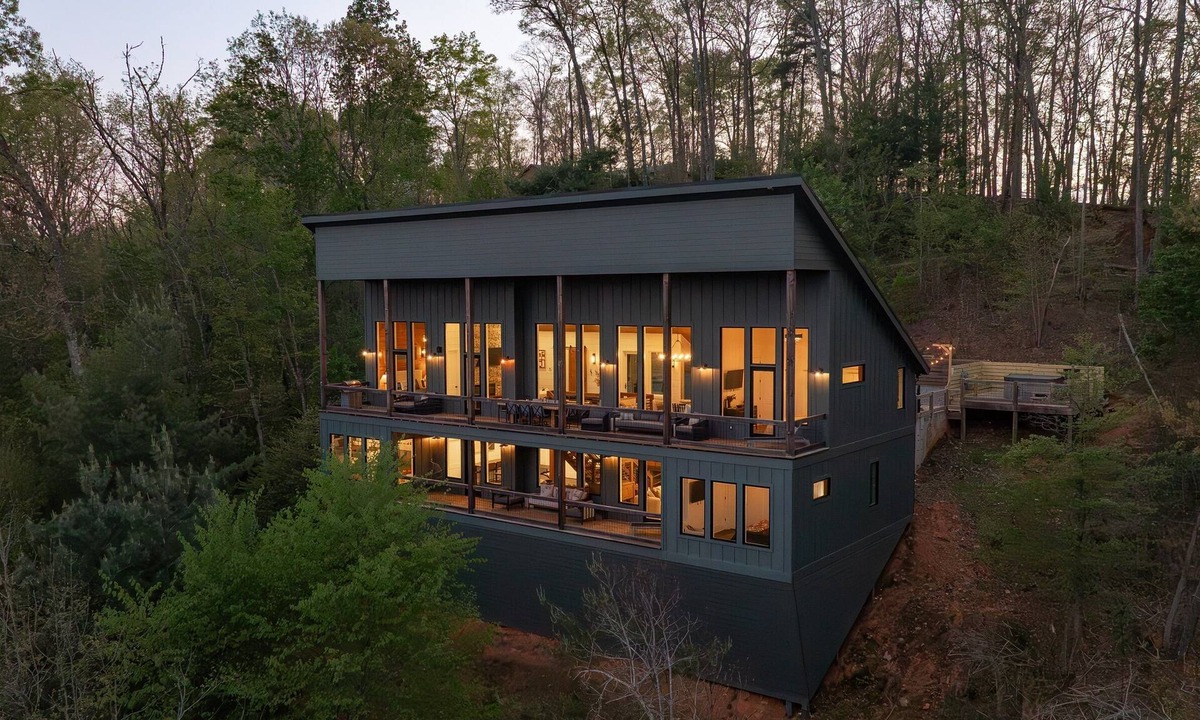 Cherry Log Cabin | Blue Ridge Views | Luxury Mountain Retreat