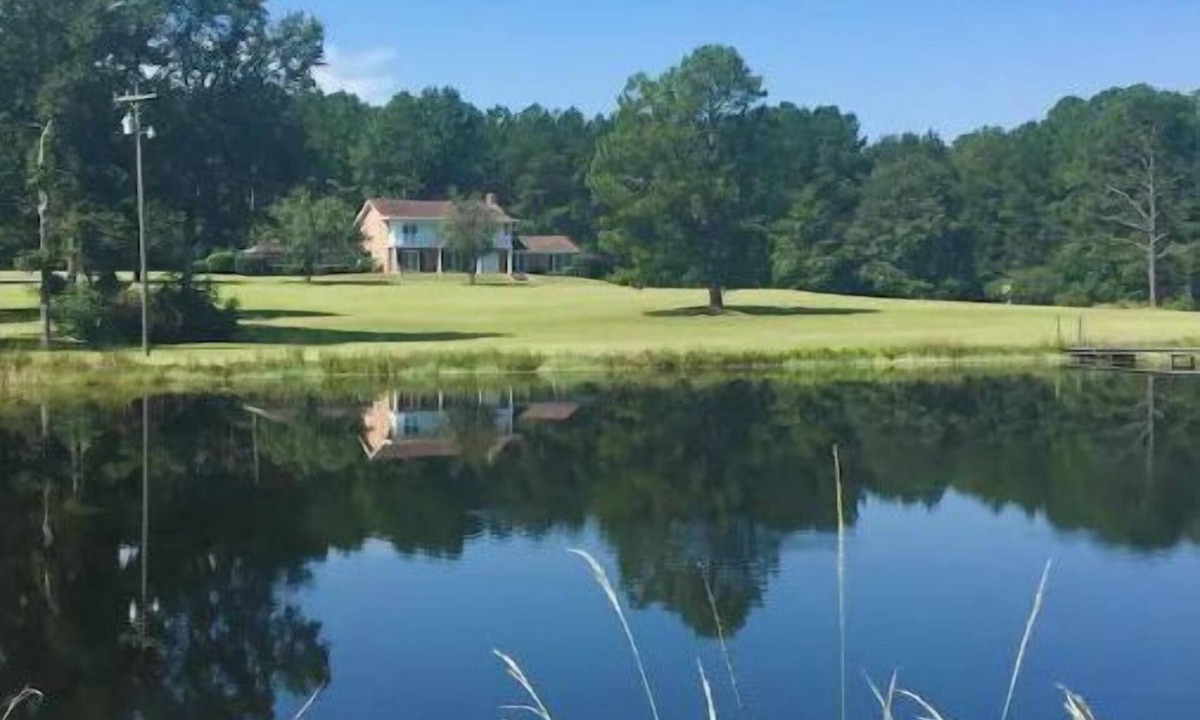 Thomasville House | BuckHaven Countryside Retreat