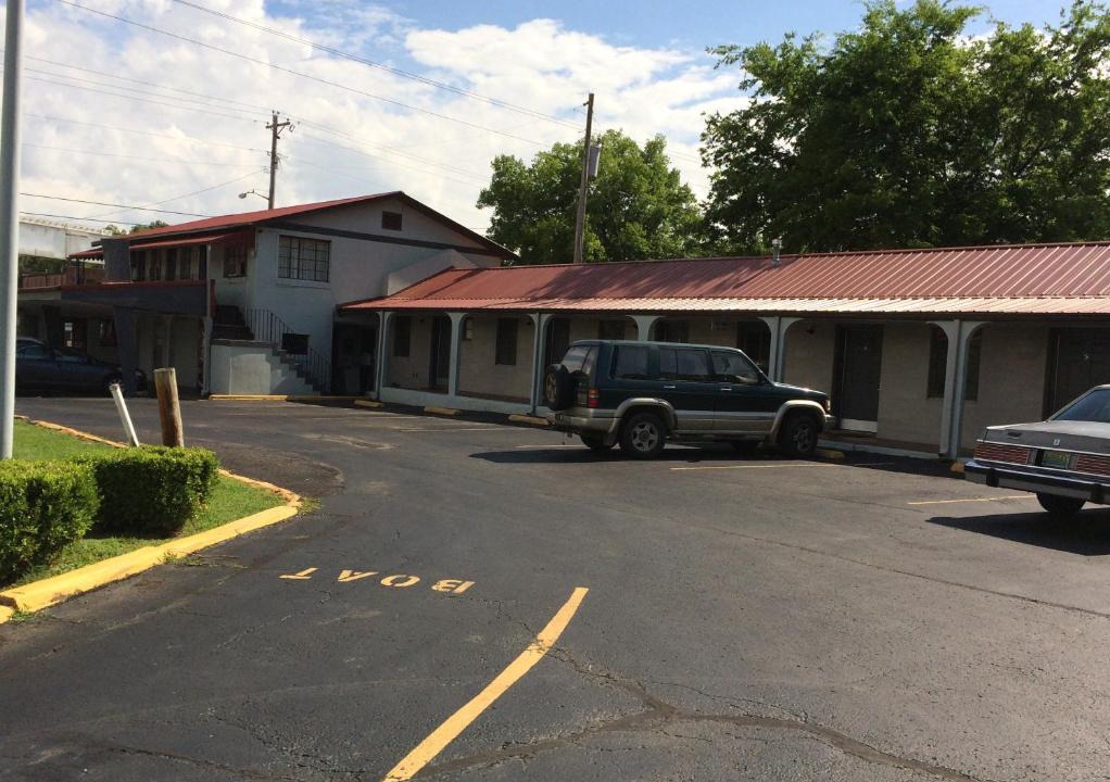 Scottsboro Hotel | Budget Inn - Scottsboro
