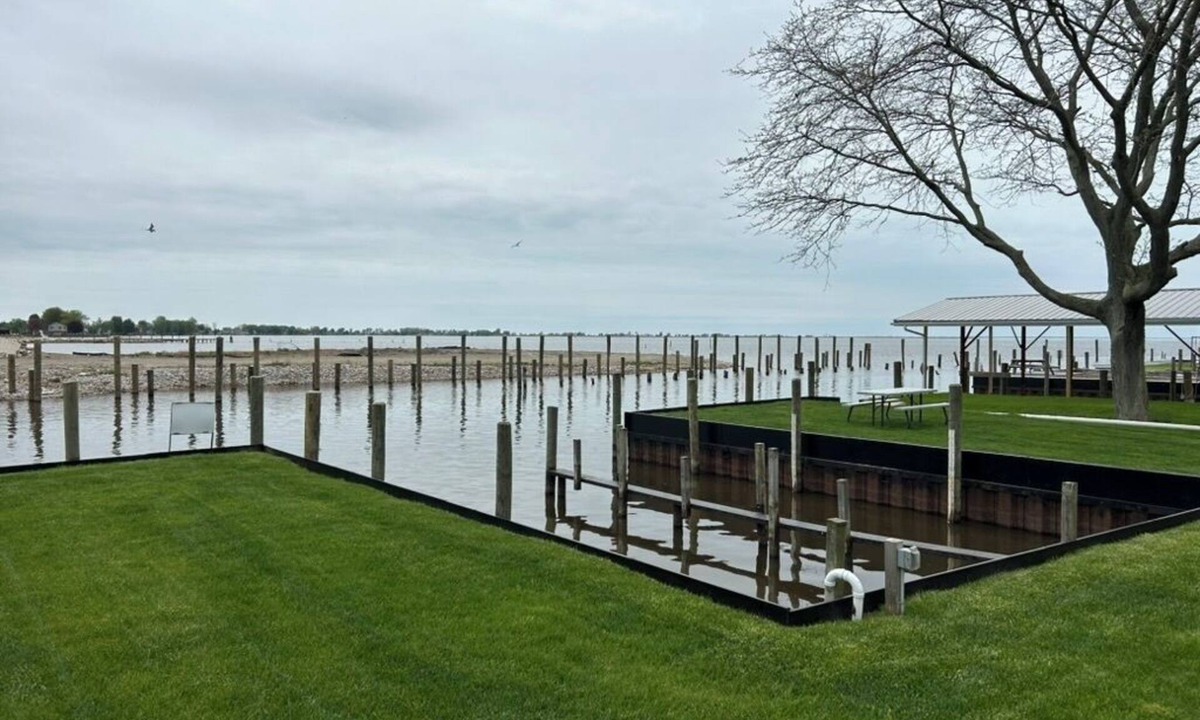 Anchorville House | Cabana Bay Fish Camp, Lake St. Clair- Minutes to Anchor Bay